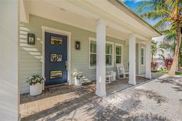 Picture of 3711 W Barcelona Street, Tampa, FL 33629