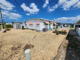 Picture of 104 48Th Avenue Drive W, Bradenton, FL 34207