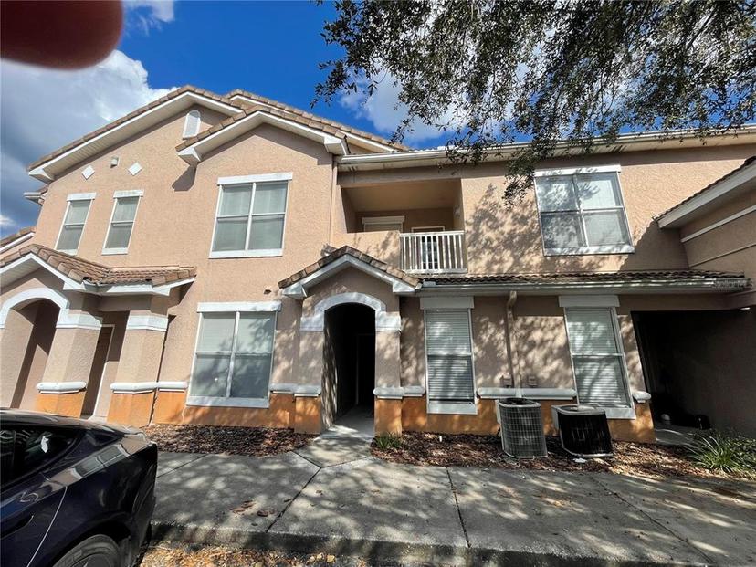 Picture of 17977 Villa Creek Drive Unit 17977, Tampa FL 33647