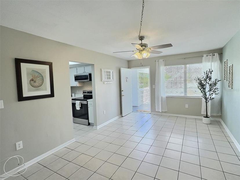 Picture of 1001 77Th Avenue N Unit 206, St Petersburg FL 33702