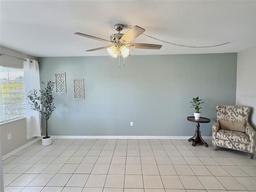Picture of 1001 77Th Avenue N Unit 206, St Petersburg, FL 33702