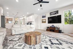 Picture of 1237 Savona Drive Ne, St Petersburg, FL 33702