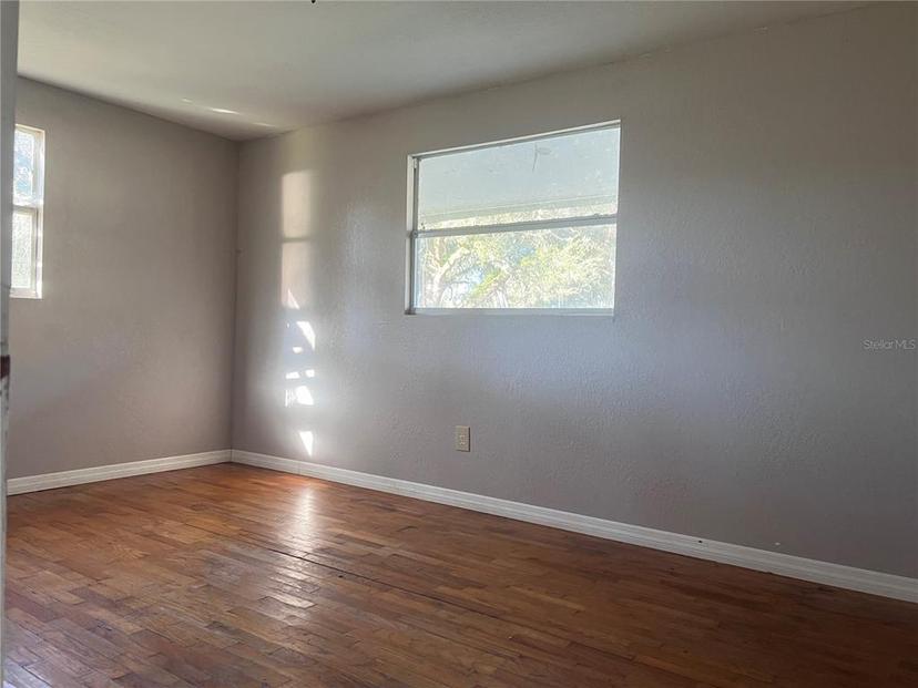 Picture of 10590 Highway 40 E, Inglis FL 34449