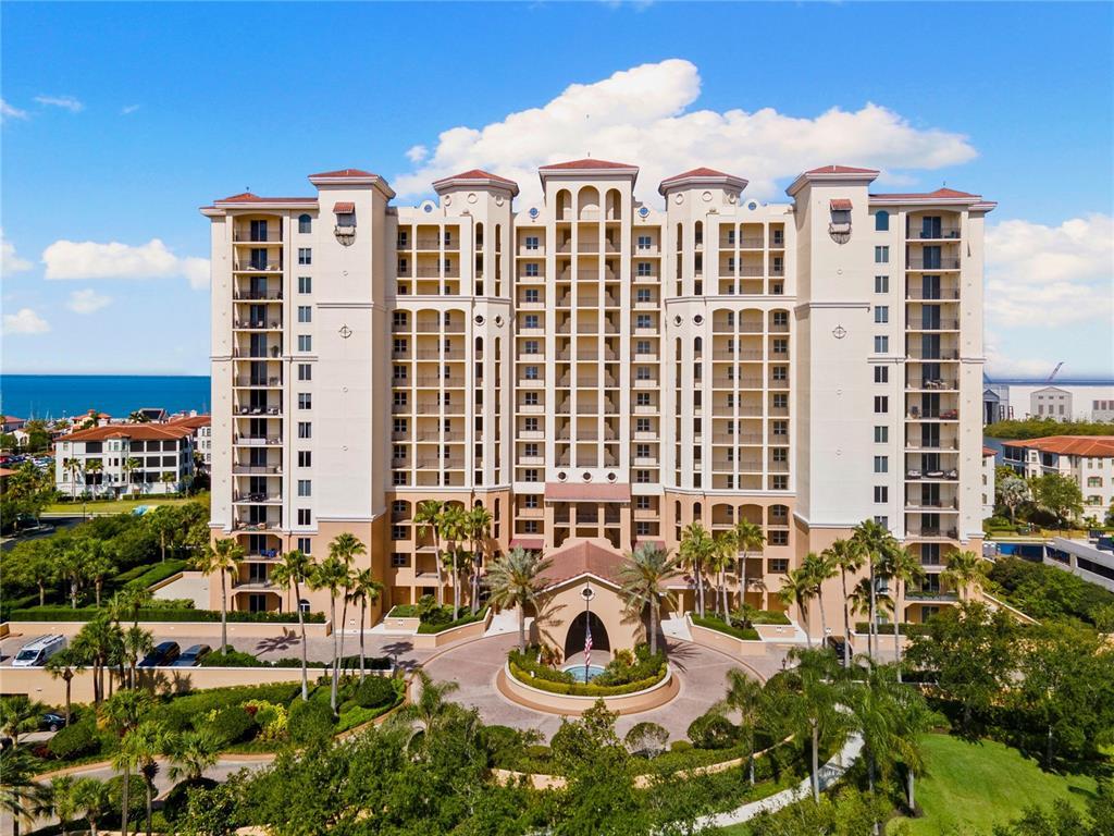 Picture of 5823 Bowen Daniel Drive Unit 906, Tampa, FL 33616