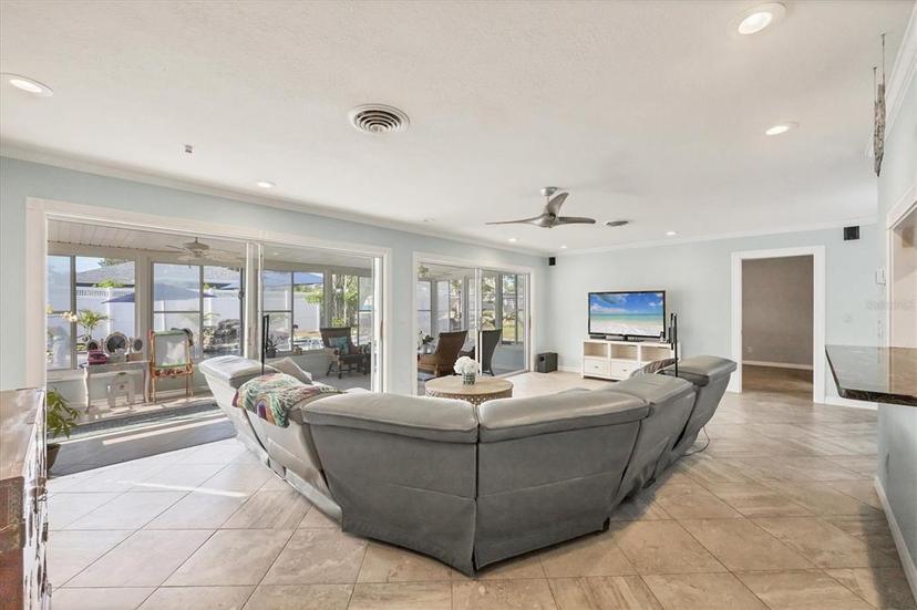 Picture of 421 Blackburn Road, Nokomis FL 34275
