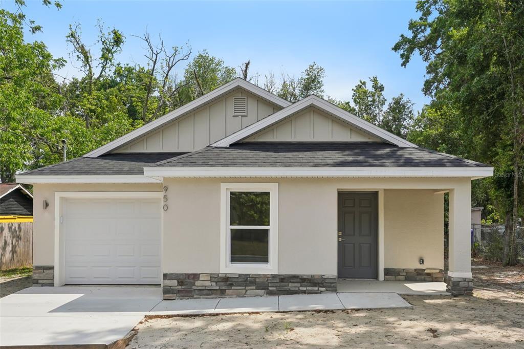 Picture of 950 W 2Nd Street, Lakeland, FL 33805