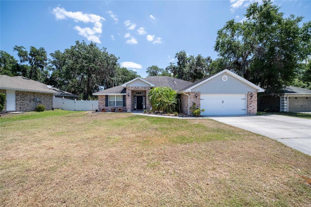 Picture of 2933 Blackwater Oaks Drive, Mulberry, FL 33860