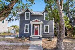 Picture of 821 E Lemon Avenue, Eustis, FL 32726