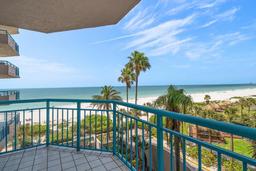 Picture of 1520 Gulf Boulevard Unit 404, Clearwater, FL 33767