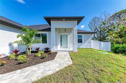 Picture of 380 Holly Road, Venice, FL 34293