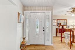 Picture of 614 Sandalwood Drive, Plant City, FL 33563