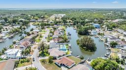 Picture of 8705 Tahiti Lane, Tampa, FL 33615