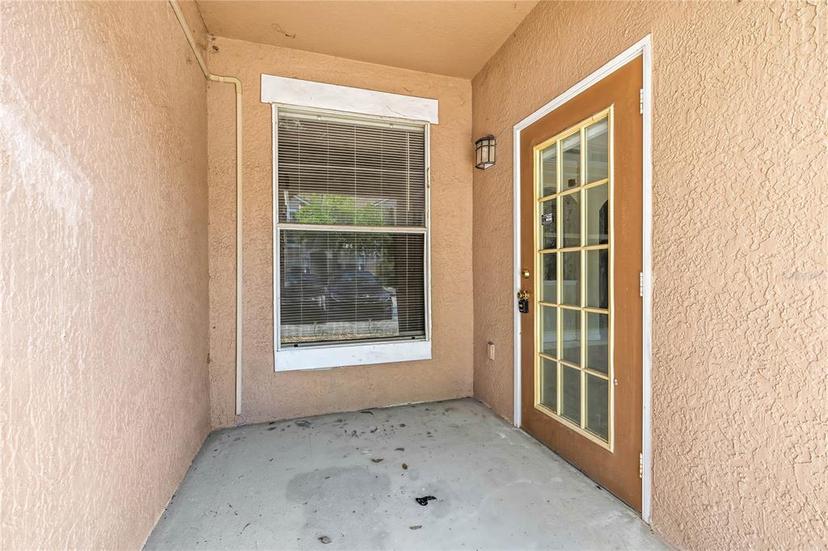 Picture of 18017 Villa Creek Drive Unit 18017, Tampa FL 33647