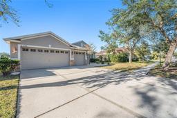 Picture of 6305 Bridgevista Drive, Lithia, FL 33547