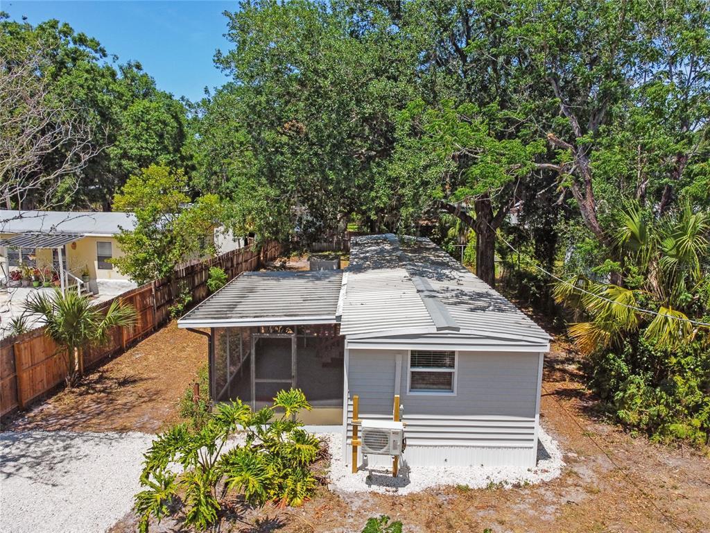Picture of 850 Center Avenue, Brandon, FL 33511