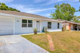 Picture of 6611 2Nd Avenue Ne, Bradenton, FL 34208