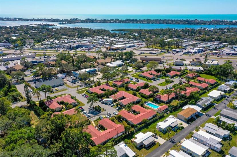 Picture of 2259 Pueblo Lane Unit V38, Sarasota FL 34231