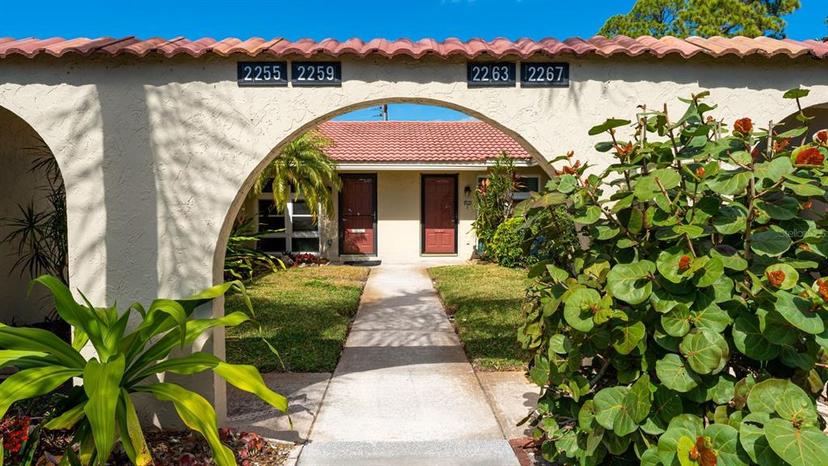 Picture of 2259 Pueblo Lane Unit V38, Sarasota FL 34231