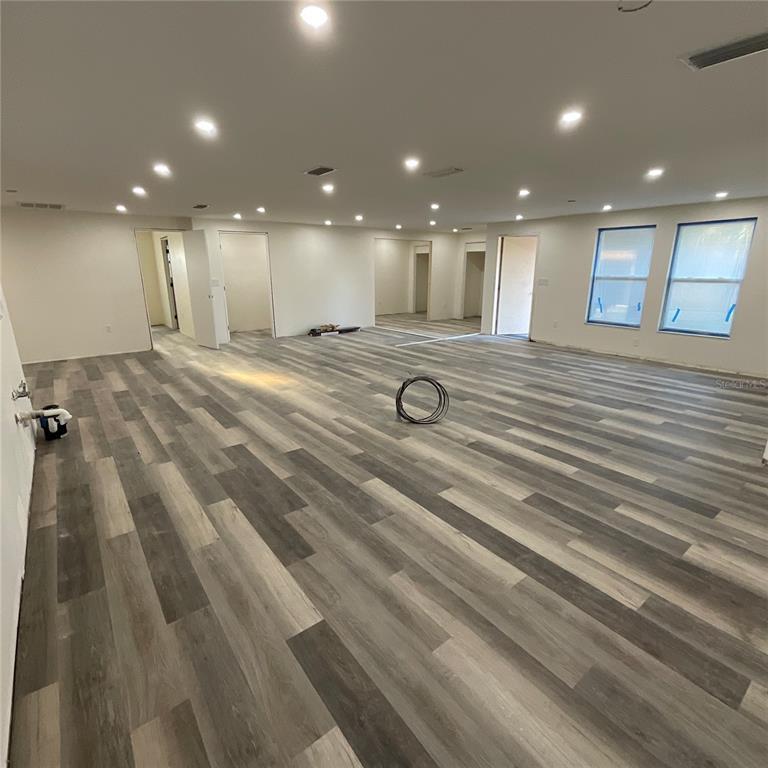Picture of 7113 Channelside Lane N, Pinellas Park FL 33781