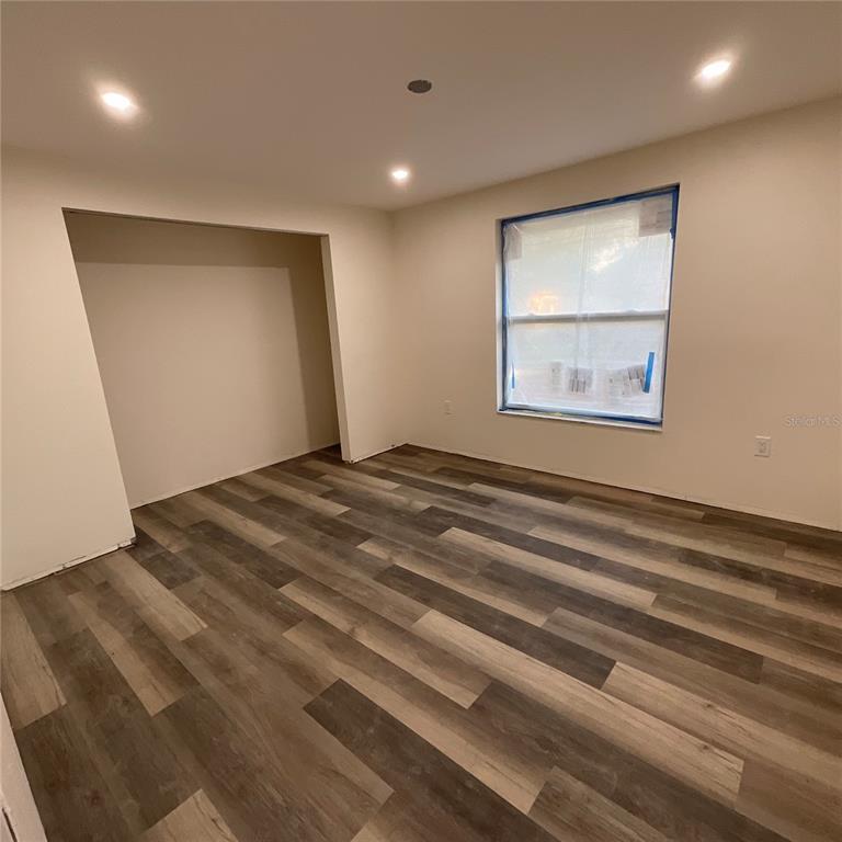 Picture of 7113 Channelside Lane N, Pinellas Park FL 33781
