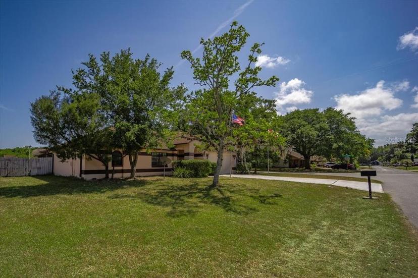 Picture of 2 Black Oak Court, Palm Coast FL 32137