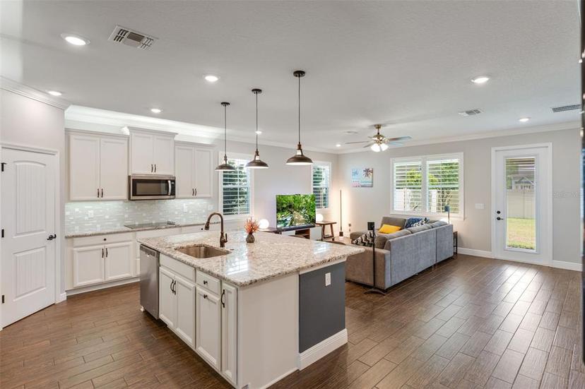 Picture of 10072 Hampshire Oaks Drive, Orlando FL 32825