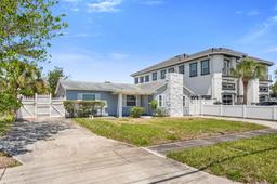 Picture of 621 85Th Avenue N, St Petersburg, FL 33702