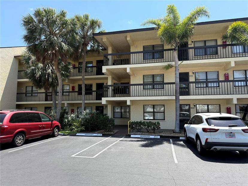 Picture of 425 30Th Avenue W Unit C204, Bradenton FL 34205