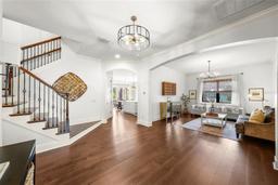 Picture of 4804 W Beachway Drive, Tampa, FL 33609