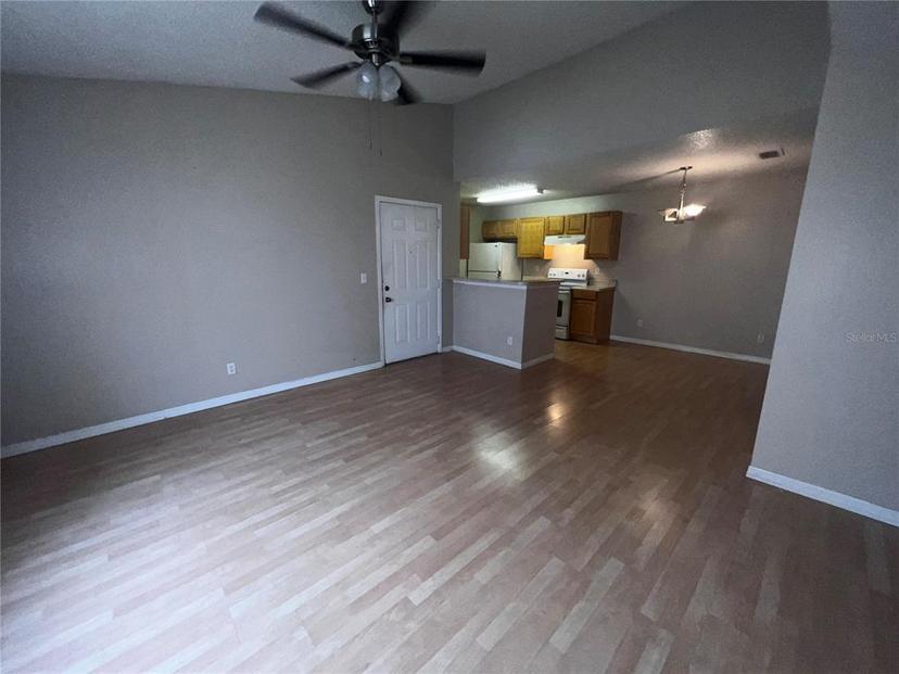 Picture of 2131 Cascades Boulevard Unit 306, Kissimmee FL 34741