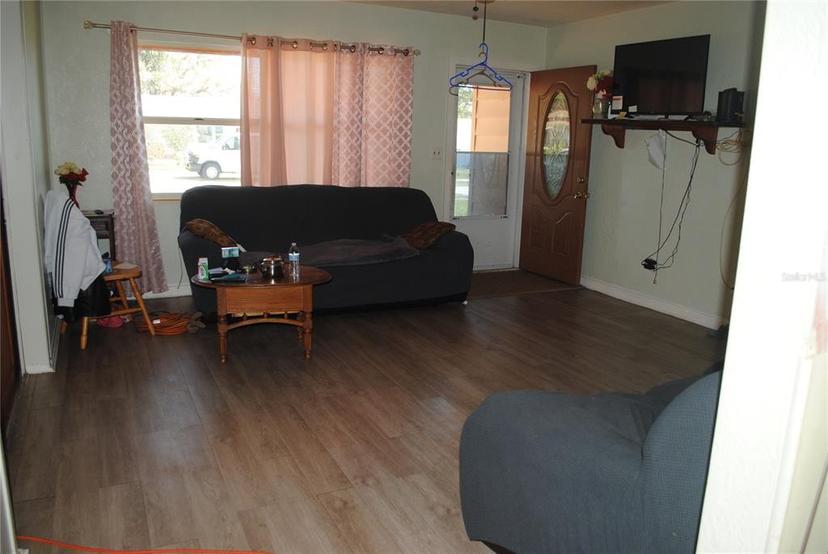 Picture of 918 7Th Avenue Sw, Largo FL 33770
