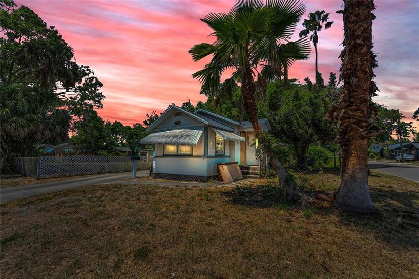 Picture of 2001 29Th Avenue N, St Petersburg FL 33713
