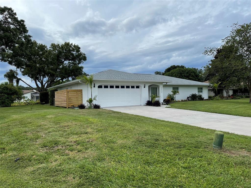 Picture of 7912 Estates Drive, Sarasota, FL 34243
