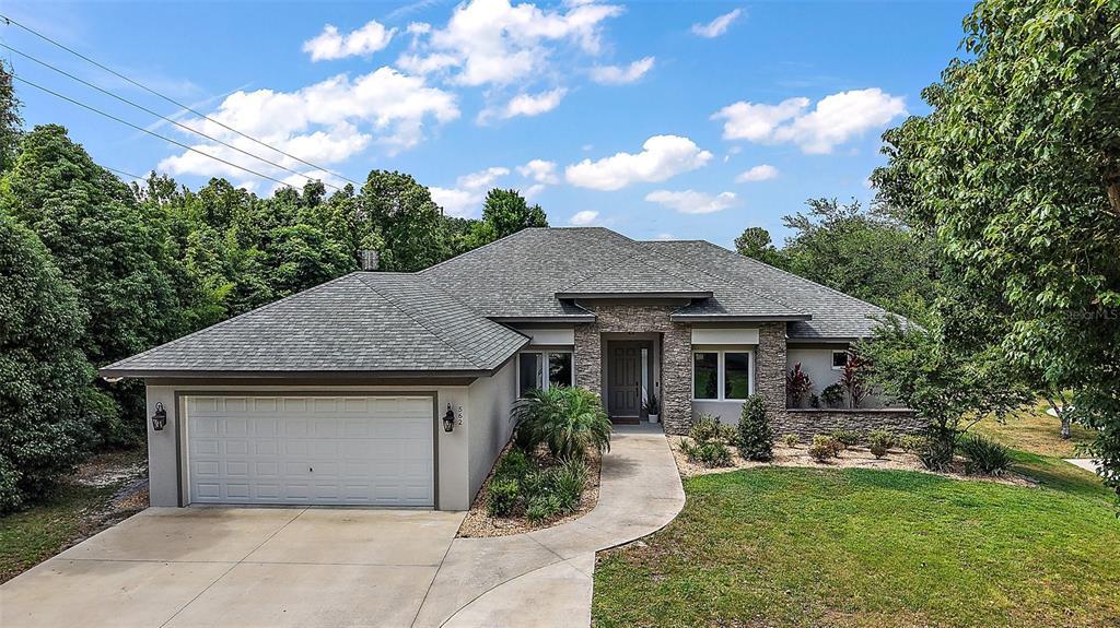 Picture of 562 Dowling Circle, Lady Lake, FL 32159