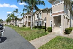 Picture of 13427 Fairway Glen Drive Unit 103, Orlando, FL 32824
