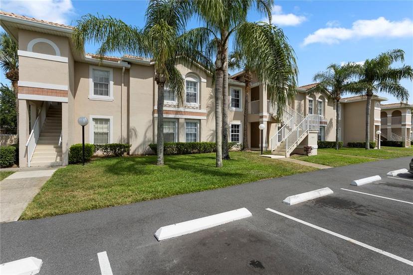 Picture of 13427 Fairway Glen Drive Unit 103, Orlando FL 32824