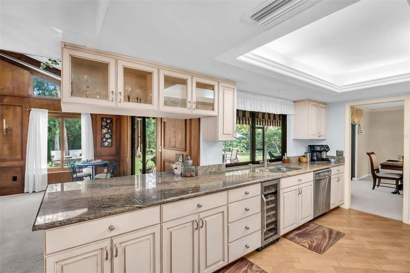 Picture of 495 Palmdale Drive, Oldsmar FL 34677