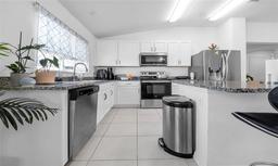 Picture of 1065 Mattie Pointe Way, Auburndale, FL 33823