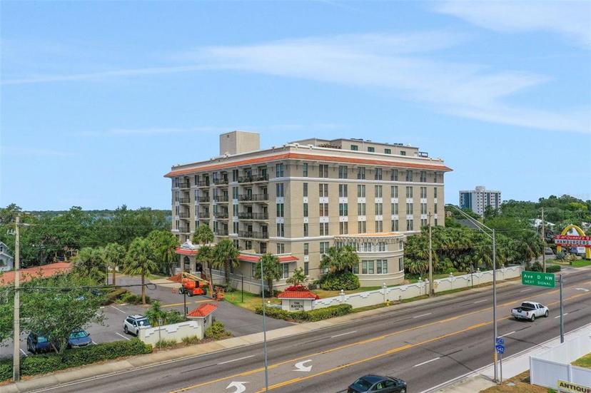 Picture of 235 6Th Street Nw Unit 307, Winter Haven FL 33881