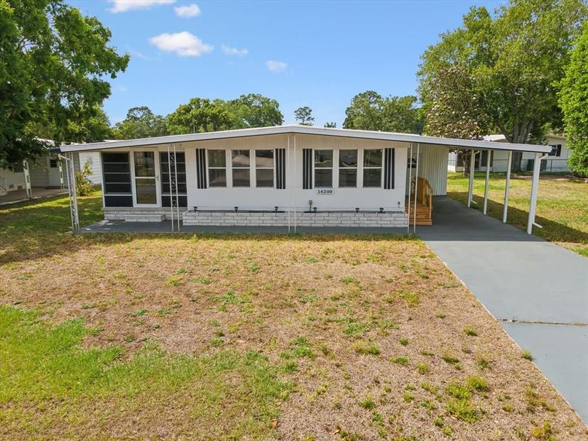 Picture of 14200 Sandhurst Street, Brooksville FL 34613