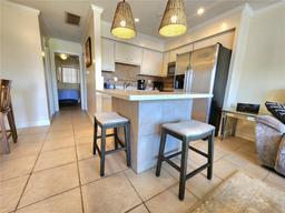 Picture of 525 Manatee Court Unit 13, Venice, FL 34285