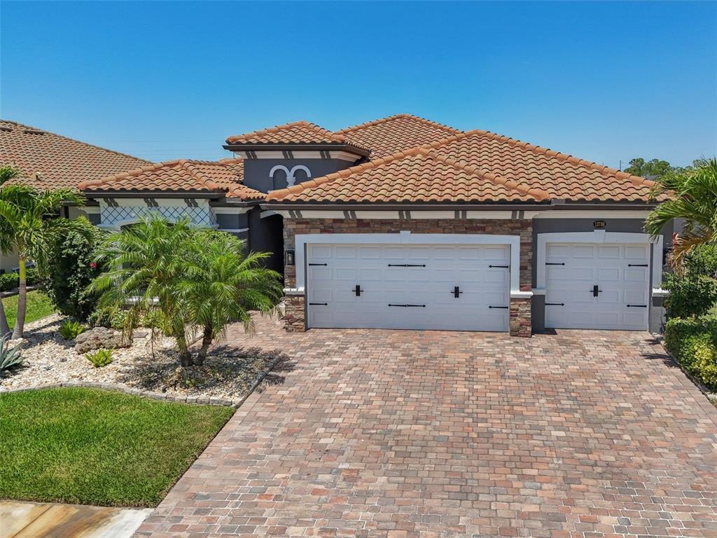 Picture of 13786 Vancanza Drive, Venice, FL 34293