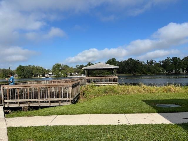 Picture of 4127 Dolphin Drive Unit 4127, Tampa FL 33617