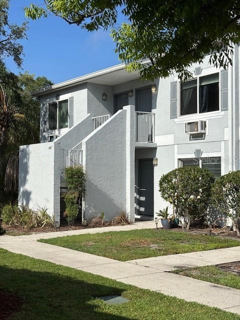 Picture of 4127 Dolphin Drive Unit 4127, Tampa FL 33617