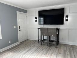 Picture of 4127 Dolphin Drive Unit 4127, Tampa, FL 33617