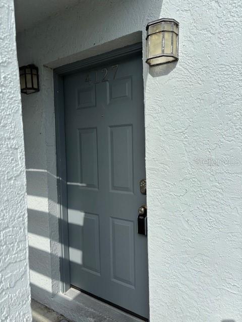 Picture of 4127 Dolphin Drive Unit 4127, Tampa FL 33617