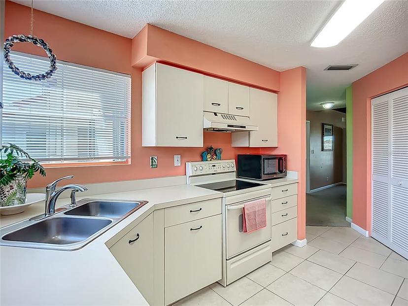 Picture of 6059 Bahia Del Mar Boulevard Unit 235, St Petersburg FL 33715