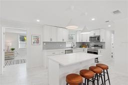 Picture of 578-580 Companion Way, Longboat Key, FL 34228
