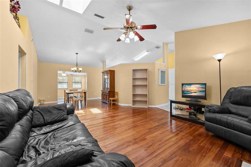 Picture of 4524 NW 25Th Drive, Gainesville FL 32605