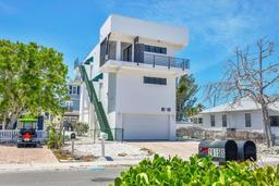 Picture of 2918 Avenue E, Holmes Beach, FL 34217